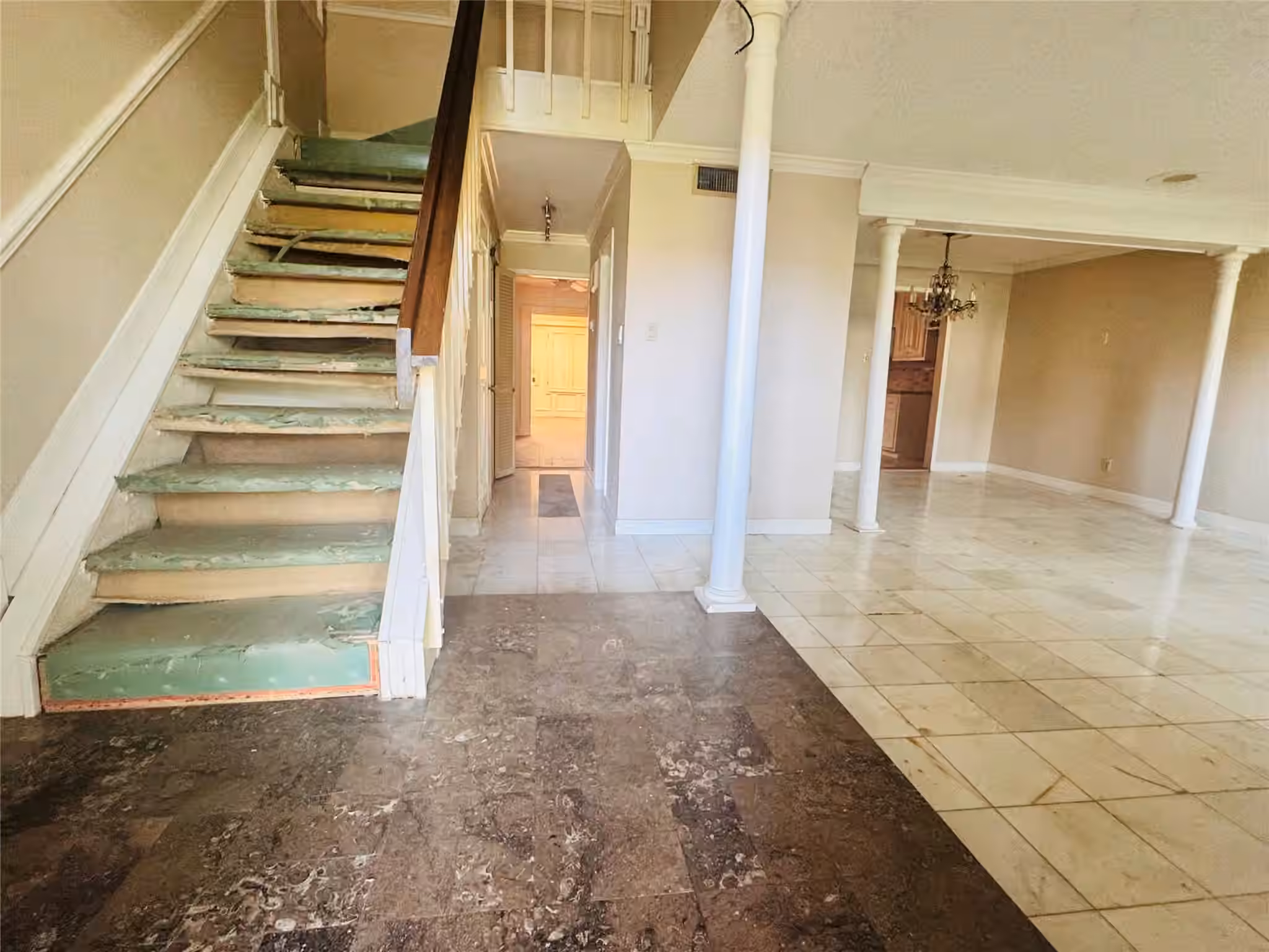 Photo 2 of 11663 Village Place Drive, Houston, TX