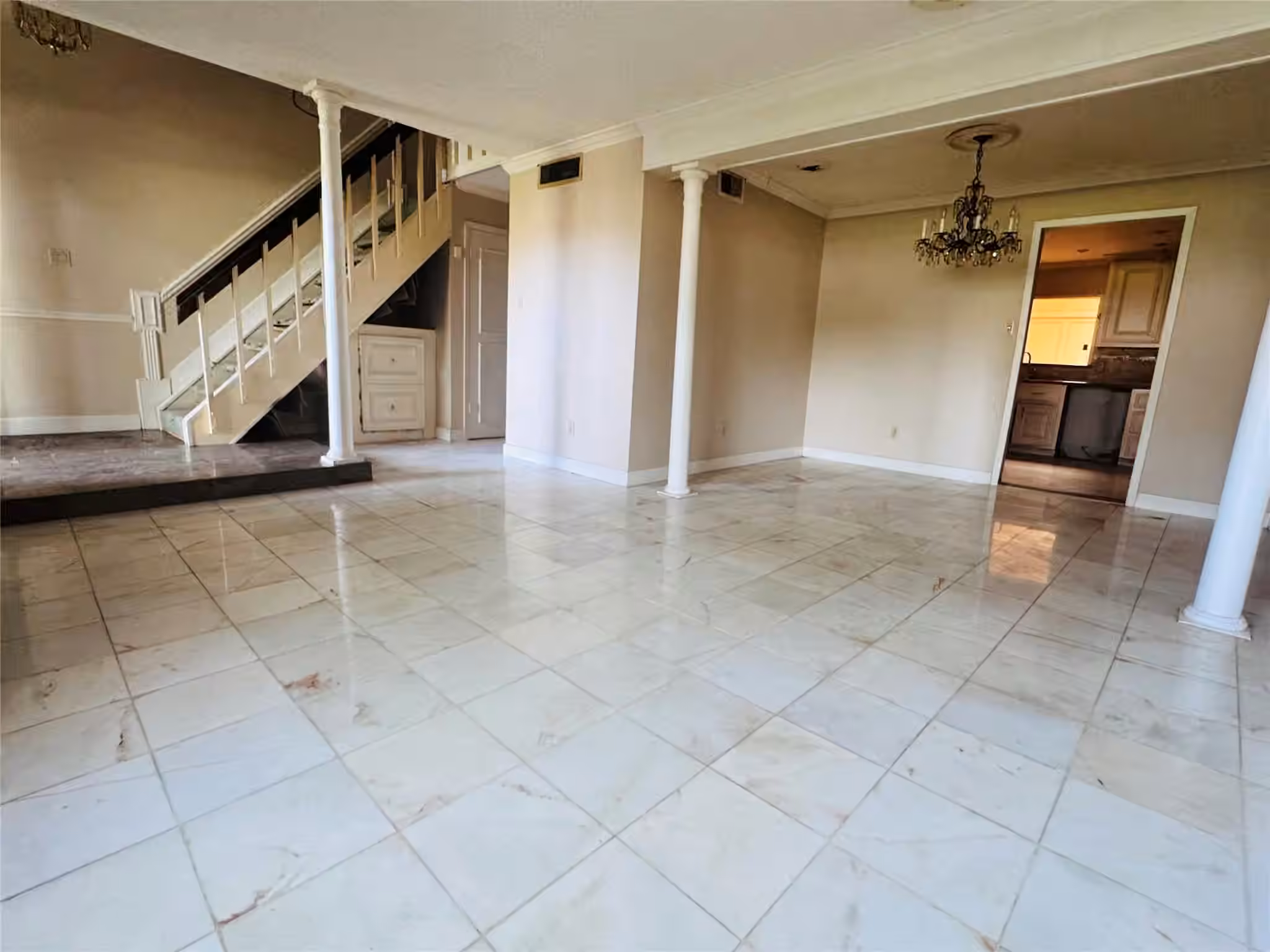 Photo 3 of 11663 Village Place Drive, Houston, TX