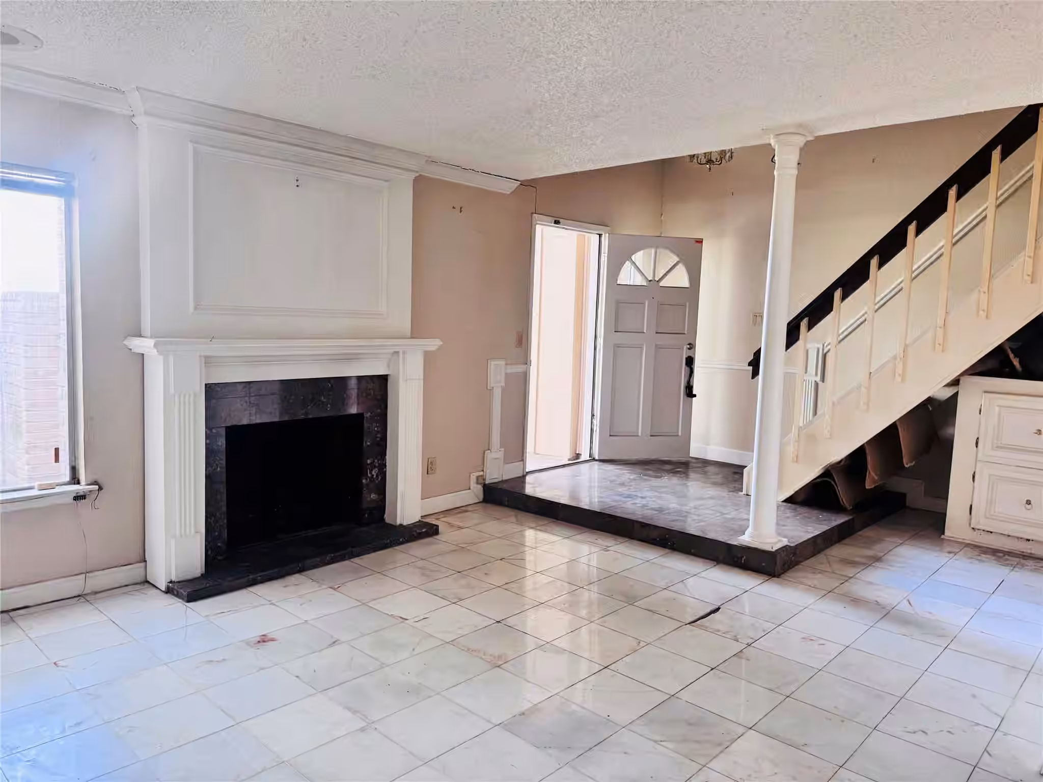 Photo 5 of 11663 Village Place Drive, Houston, TX