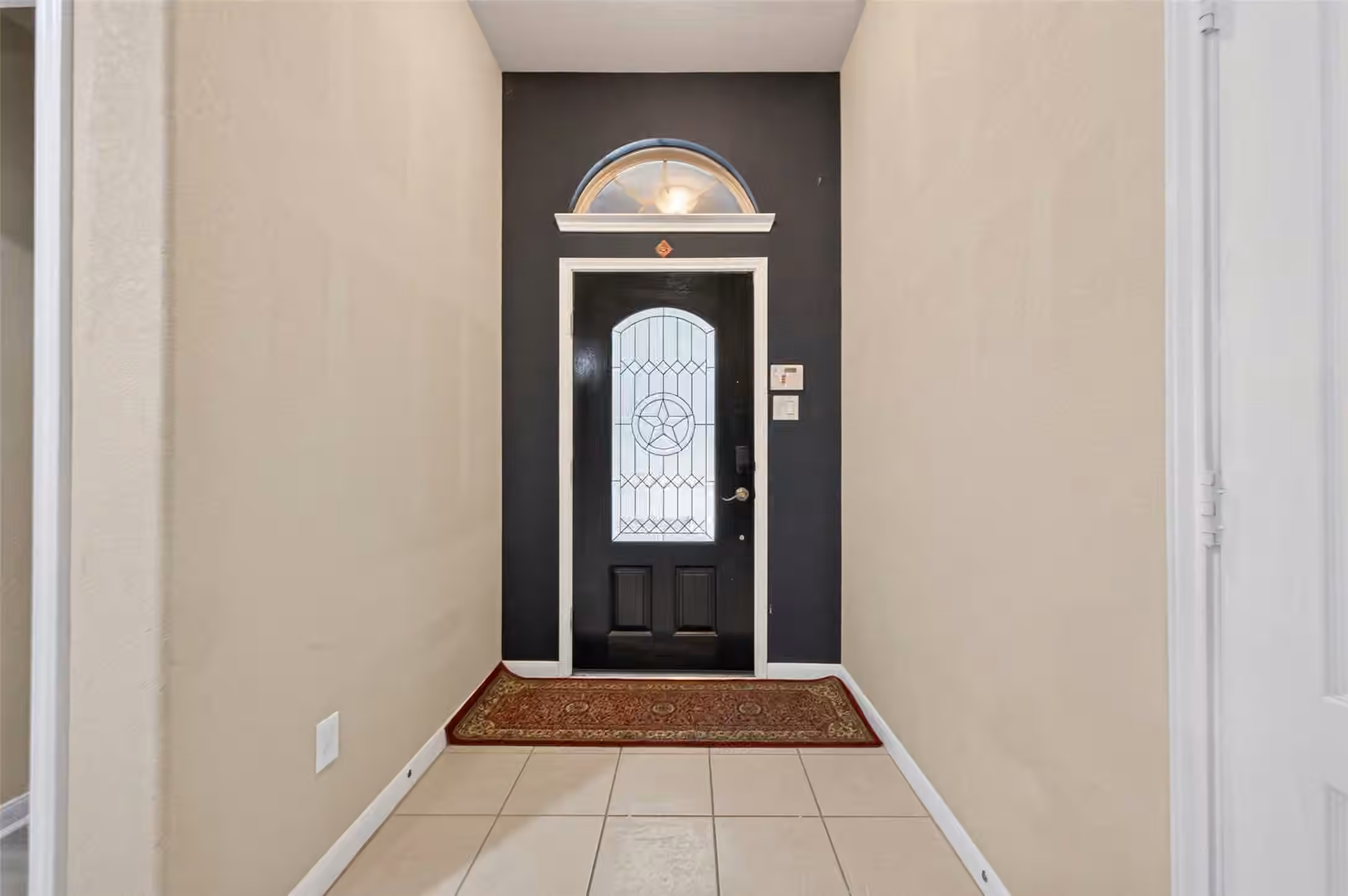 Photo 4 of 6810 Blue Glade Drive, Richmond, TX
