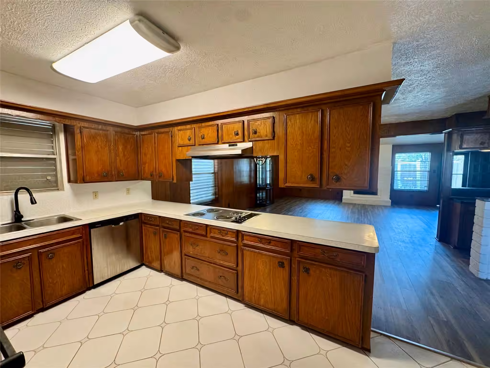 Photo 6 of 10130 Sageplum Drive, Houston, TX