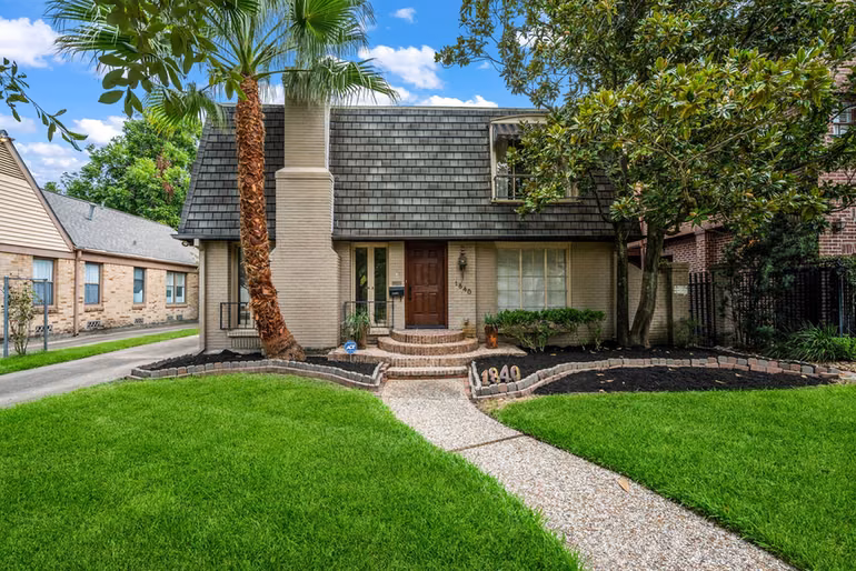 Photo 3 of 1840 Norfolk Street, Houston, TX