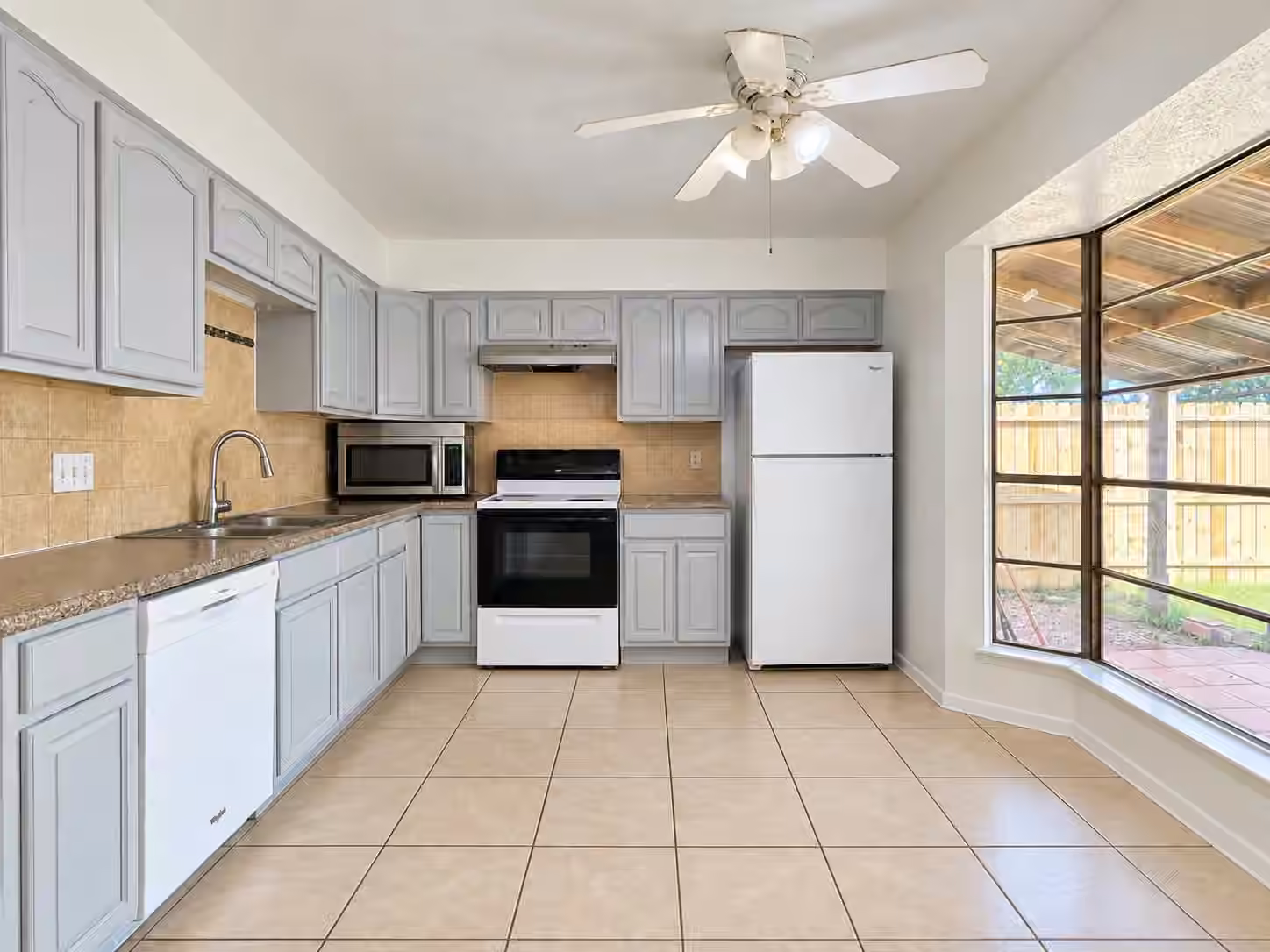 Photo 3 of 16347 Villaret Drive, Houston, TX