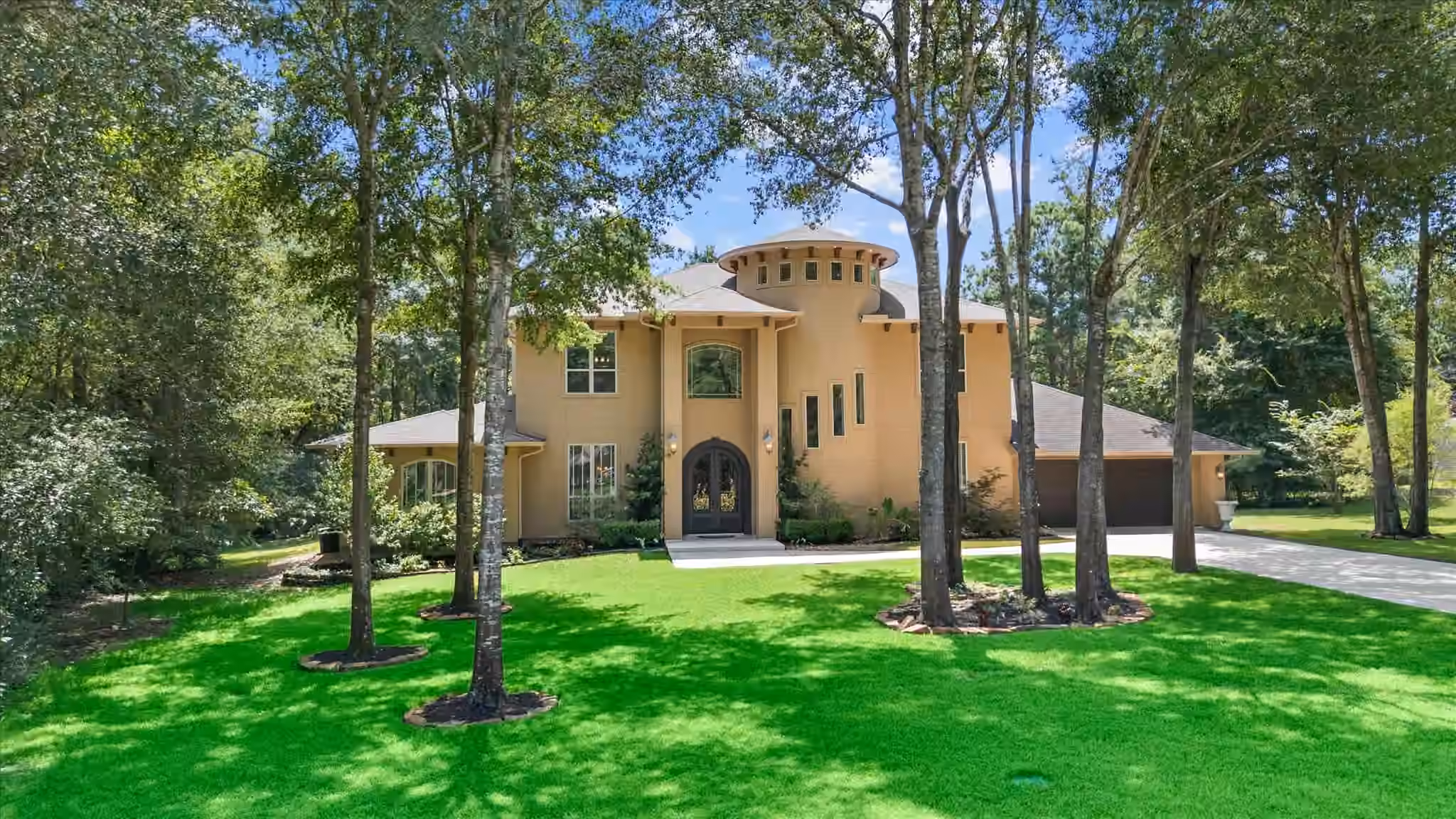 Photo of 648 Nautica Lane, Montgomery, TX