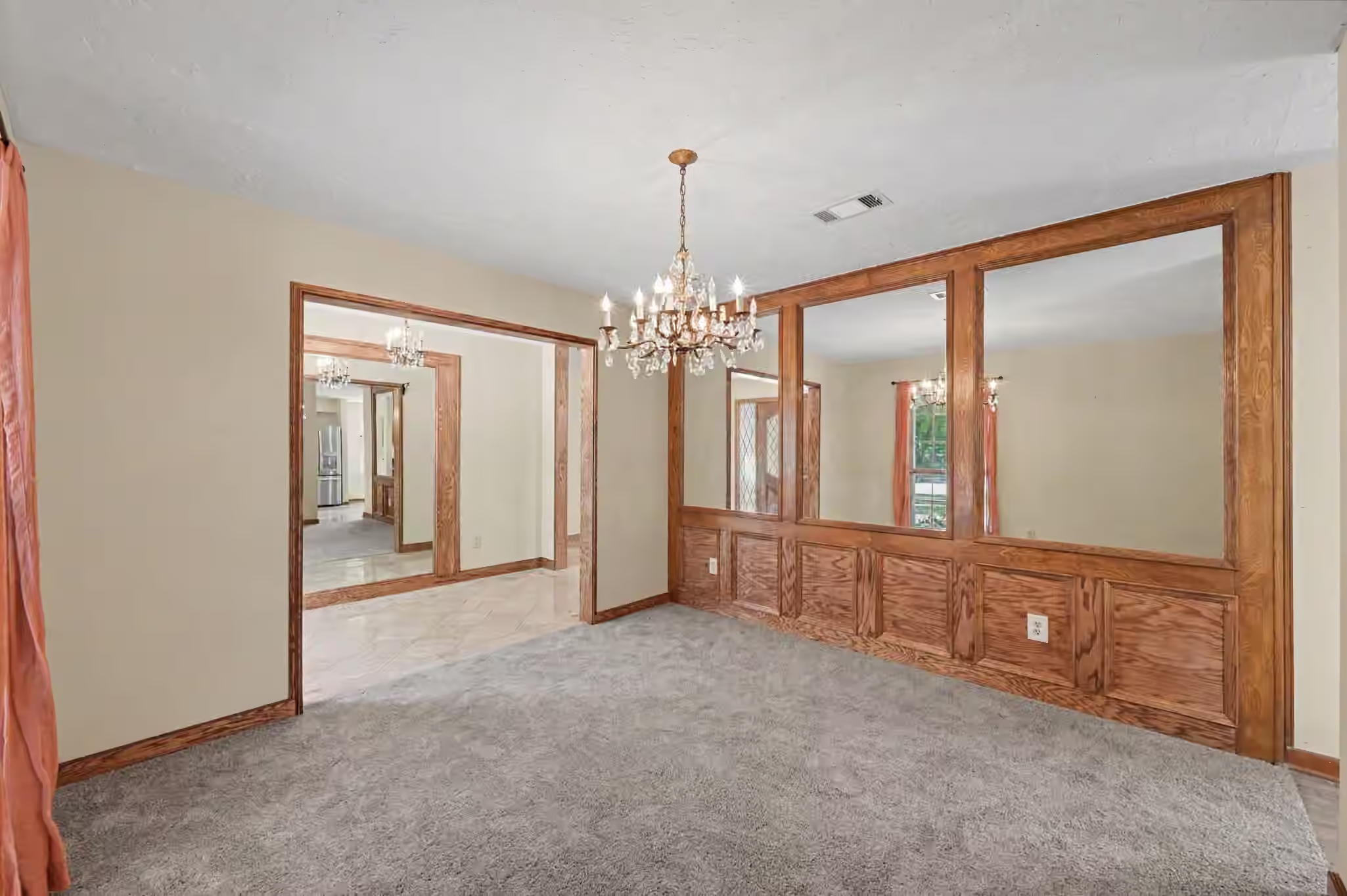 Photo 6 of 5188 Old Castle Way, Conroe, TX