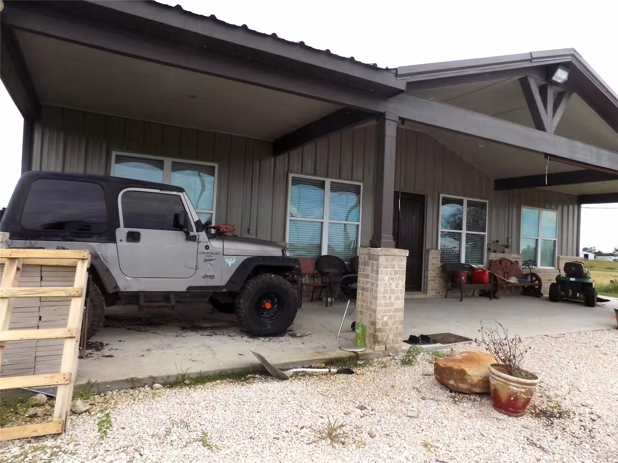Photo 3 of 4726 County Road 45, Angleton, TX
