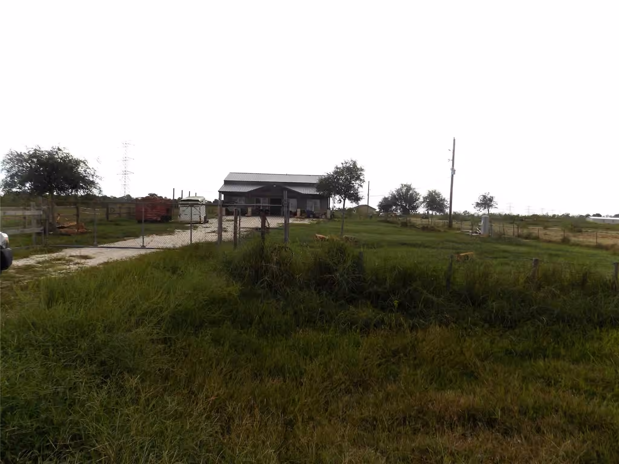 Photo 6 of 4726 County Road 45, Angleton, TX