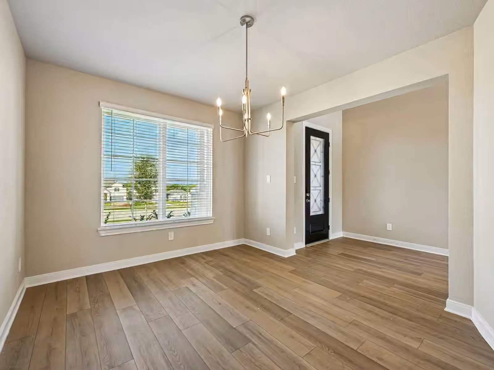 Photo 7 of 17825 Stone Terrace Lane, Montgomery, TX