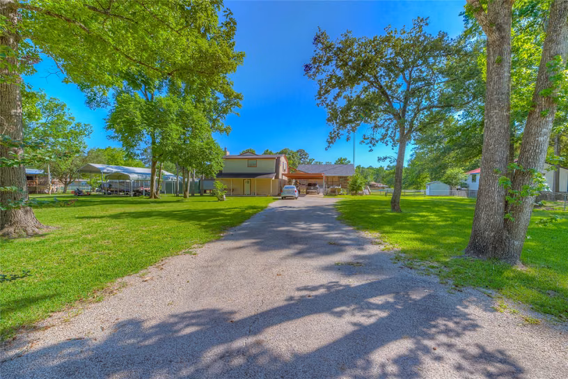 Photo 4 of 134 Deer Run Road, Trinity, TX