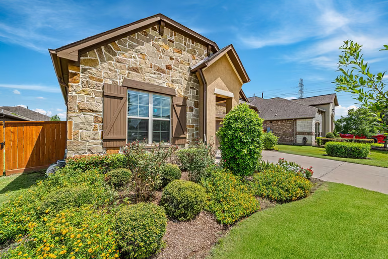 Photo 3 of 11906 Peonia Lane, Richmond, TX