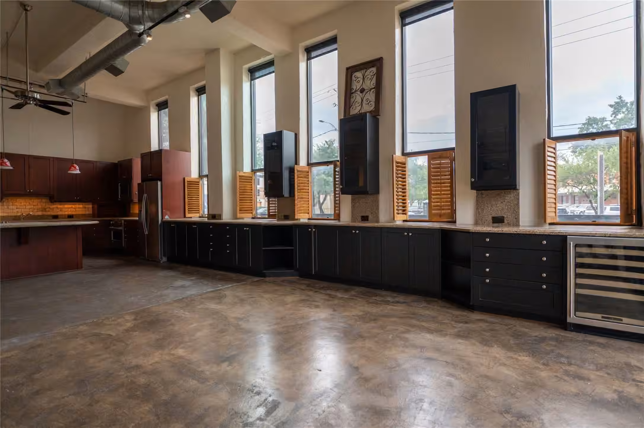 Photo 6 of 915 N San Jacinto Street 1AB, Houston, TX