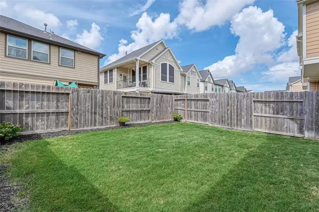 Photo 4 of 5542 Sallow Bay Lane, Fulshear, TX