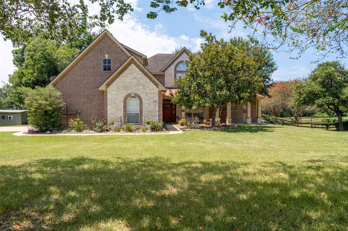 Photo of 211 Brazos Hill Lane, Sealy, TX