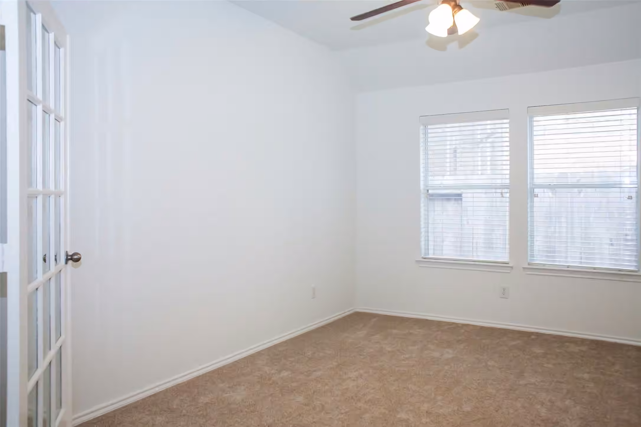 Photo 4 of 9402 Borden Bluff, Houston, TX