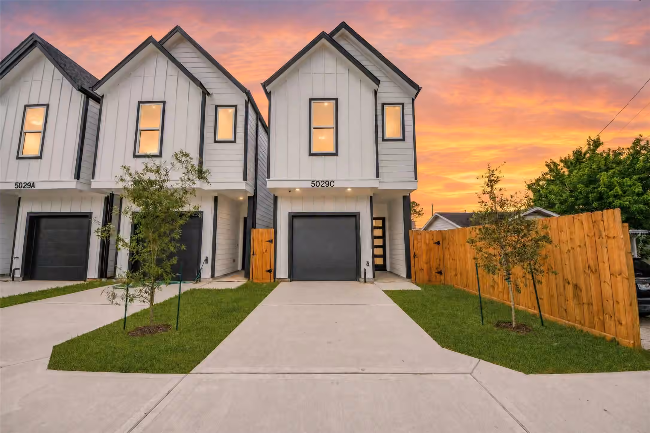 Photo 2 of 5029 Broom Street C, Houston, TX