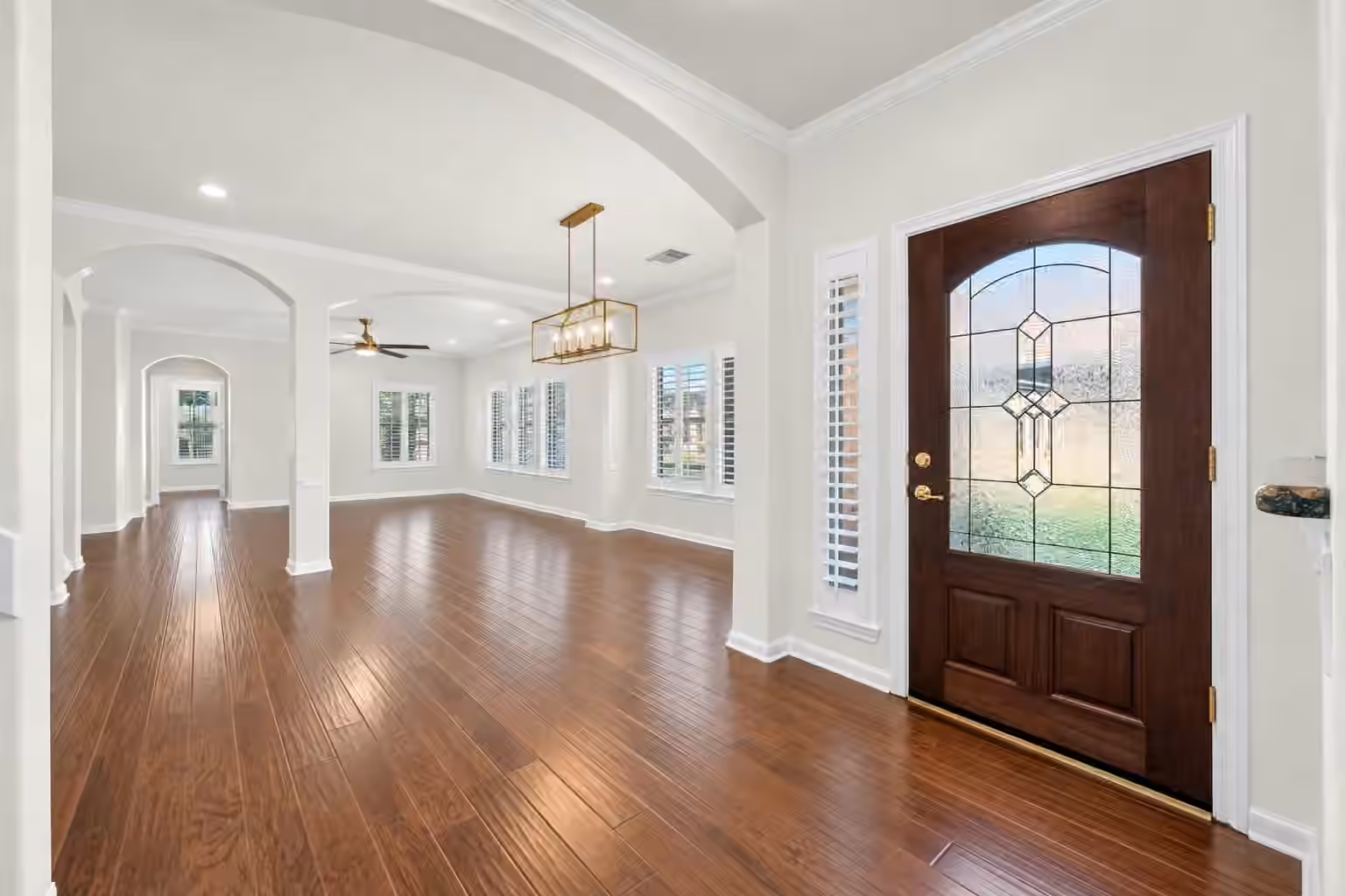 Photo 5 of 1407 Capri Place Lane, Pearland, TX