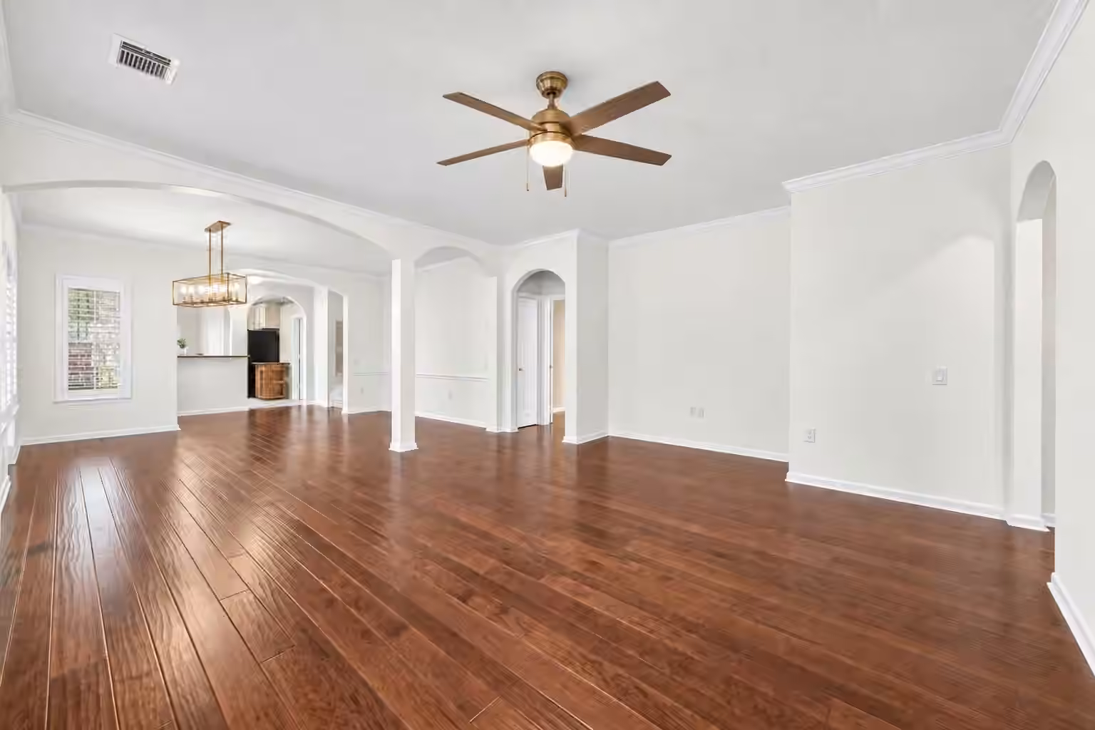 Photo 7 of 1407 Capri Place Lane, Pearland, TX