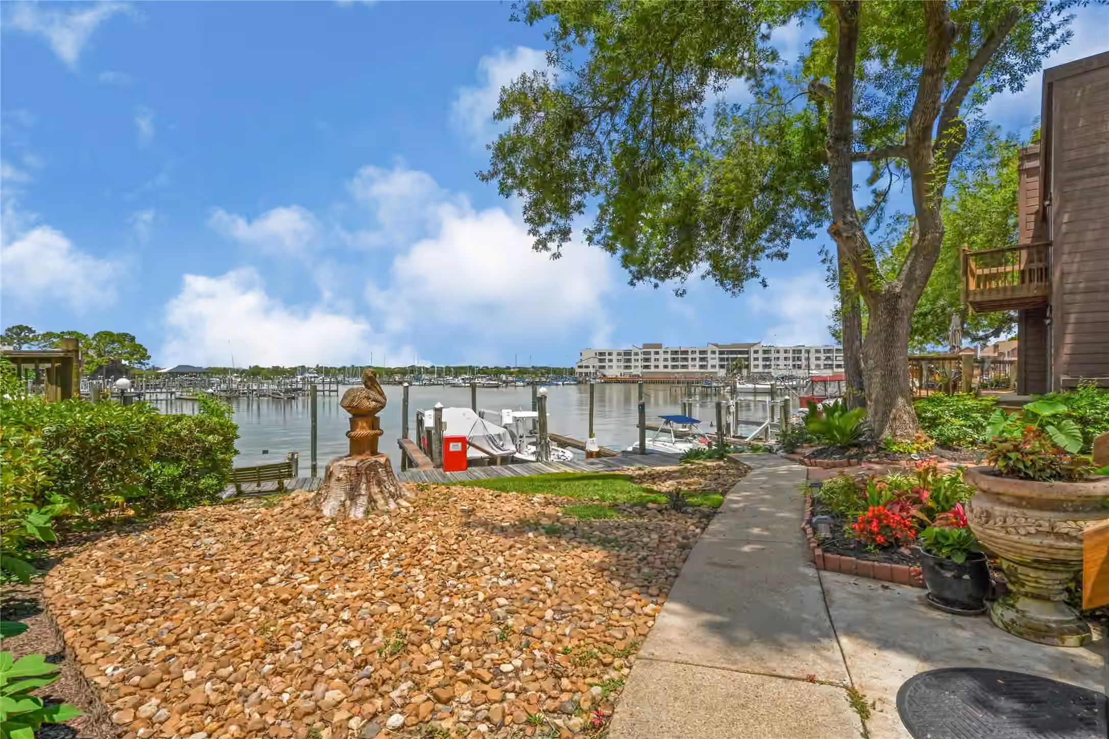 Photo 4 of 647 Davis Road, League City, TX