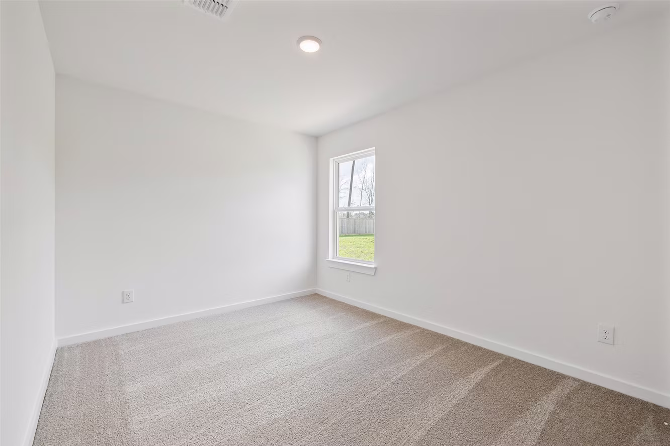 Photo 7 of 11746 Airspeed Drive, Conroe, TX