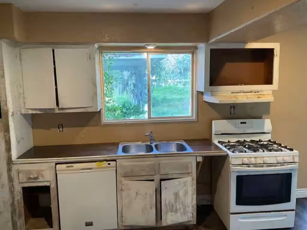 Photo 6 of 543 Bluebonnet Drive, Freeport, TX