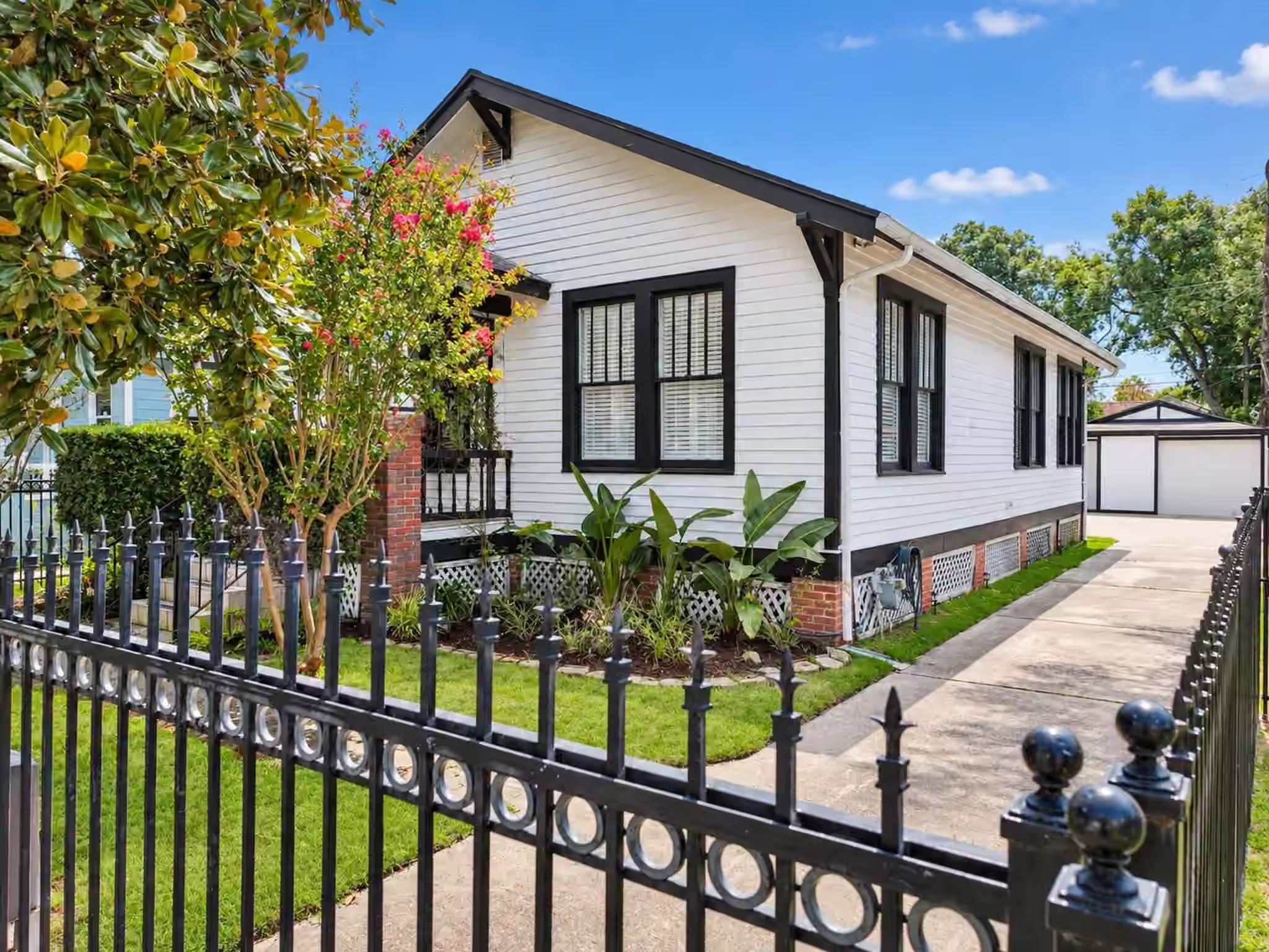 Photo 3 of 4713 Avenue R, Galveston, TX