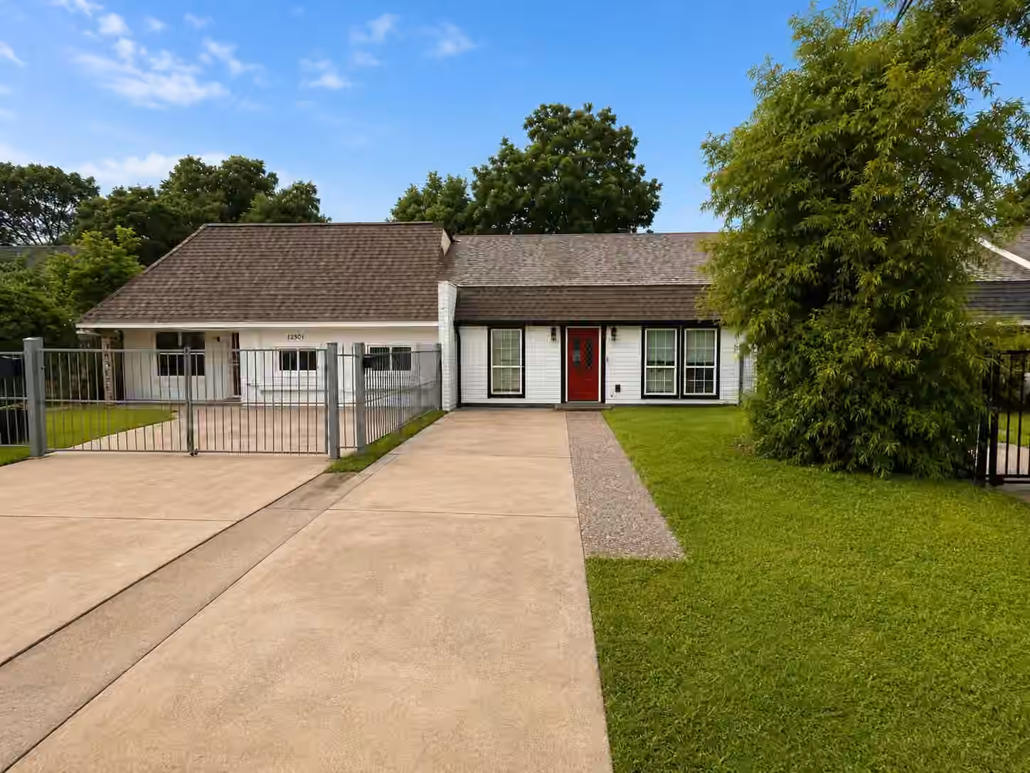 Photo 2 of 12503 W Hardy Road, Houston, TX