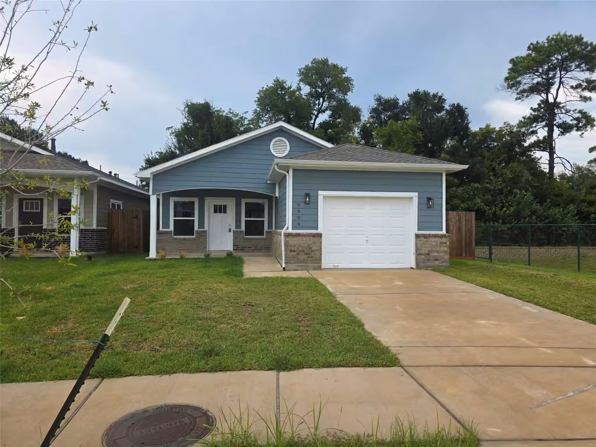 Photo of 9904 Dipping Brook Street, Houston, TX 77076