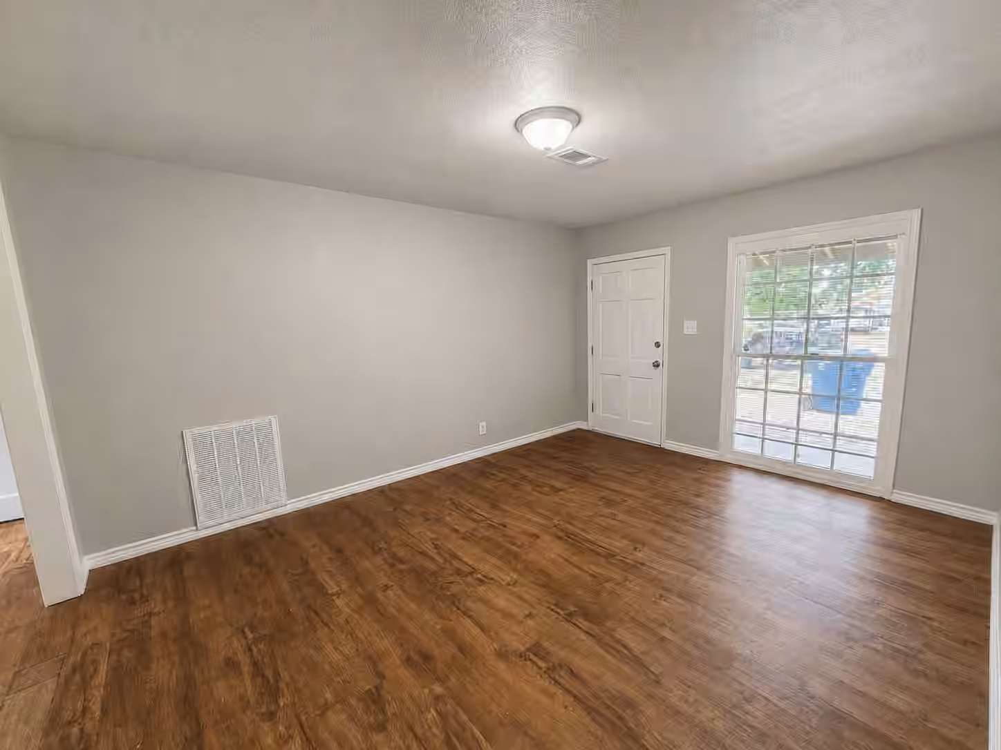 Photo 2 of 1521 4th Avenue N, Texas City, TX