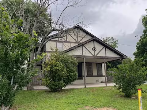 Photo of 310 W Stewart Street, Willis, TX 77378