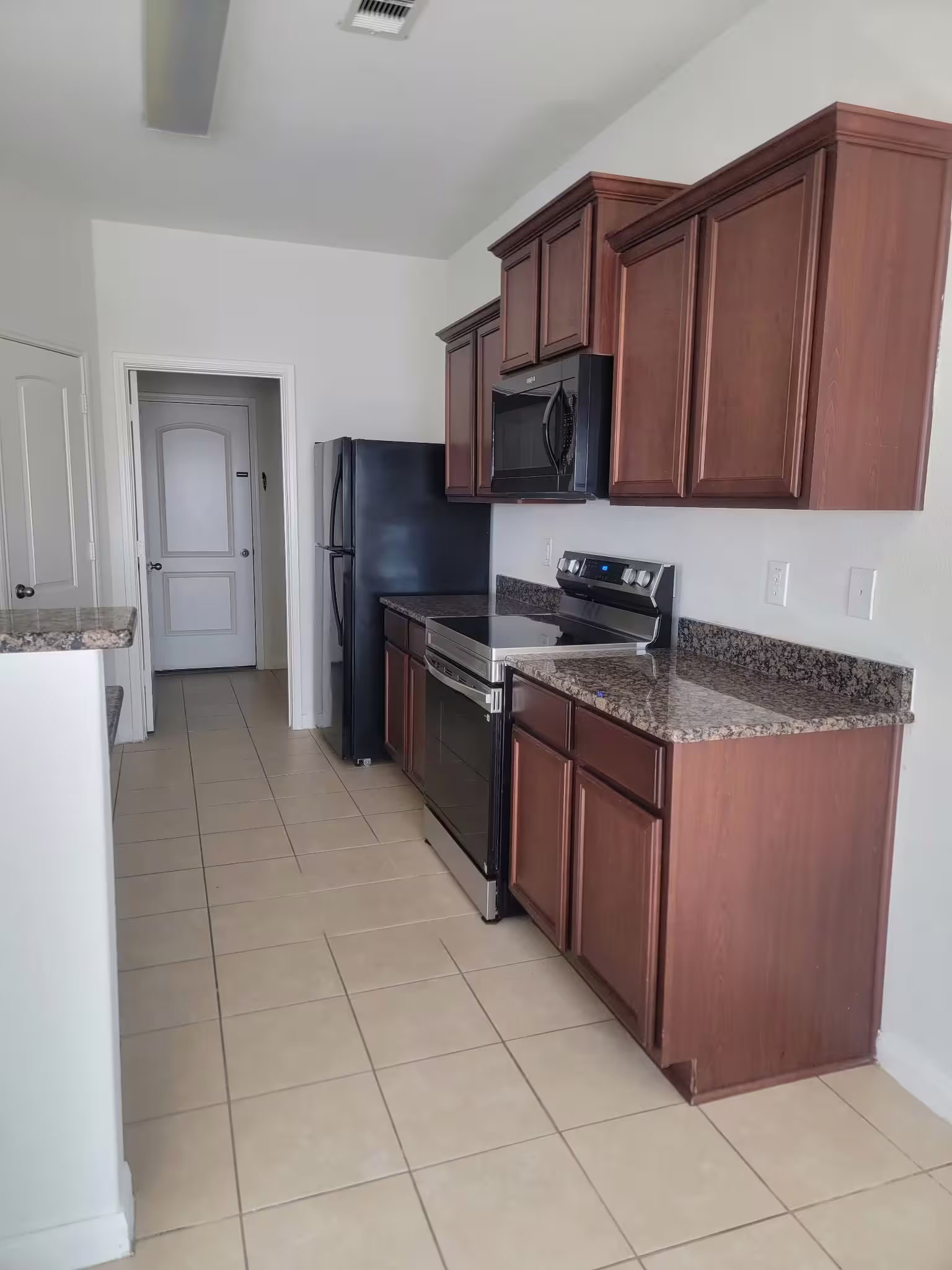 Photo 3 of 2214 Seabourne Trails Road, Rosenberg, TX