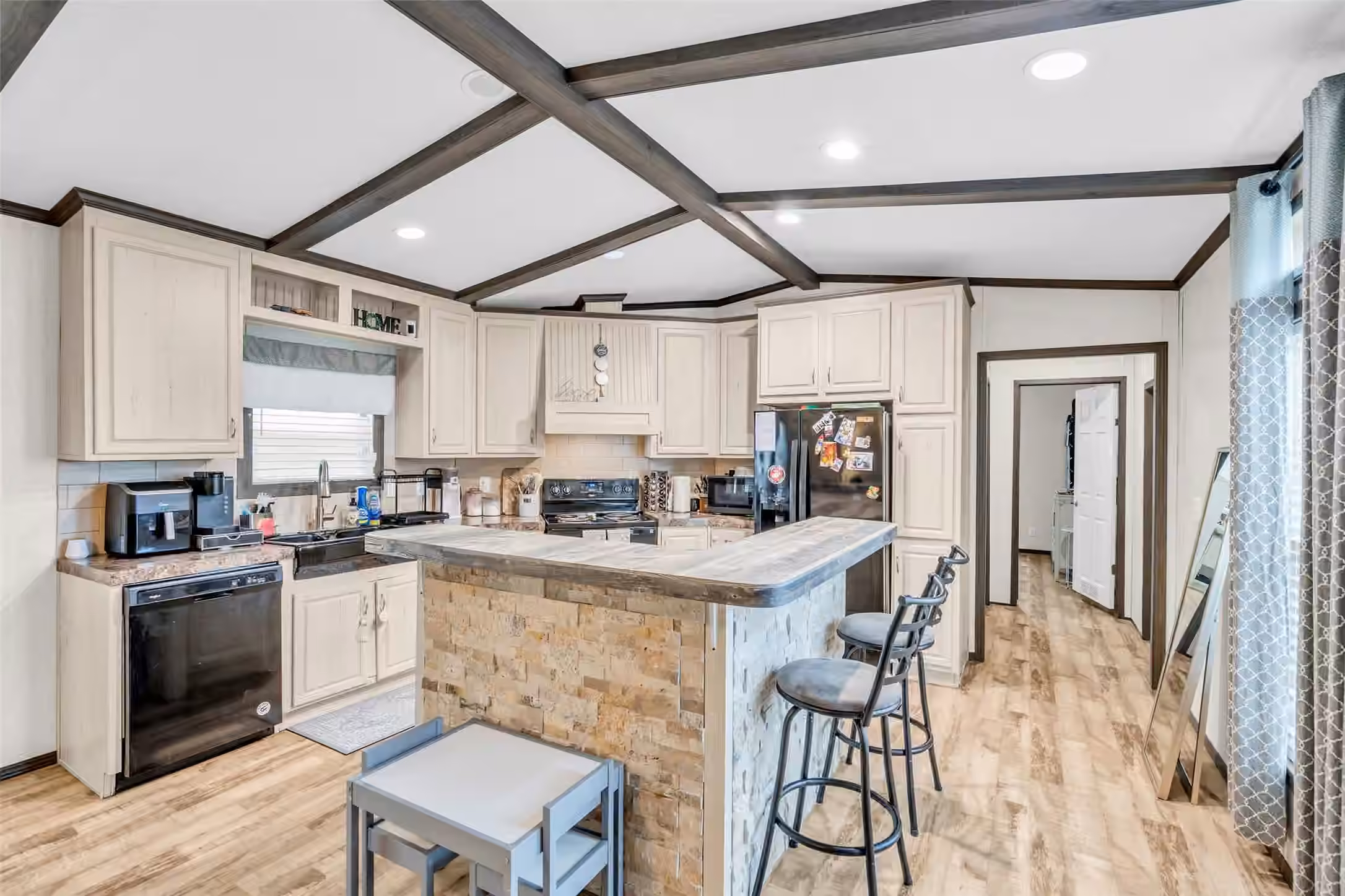 Photo 6 of 2056 Road 5210, Cleveland, TX