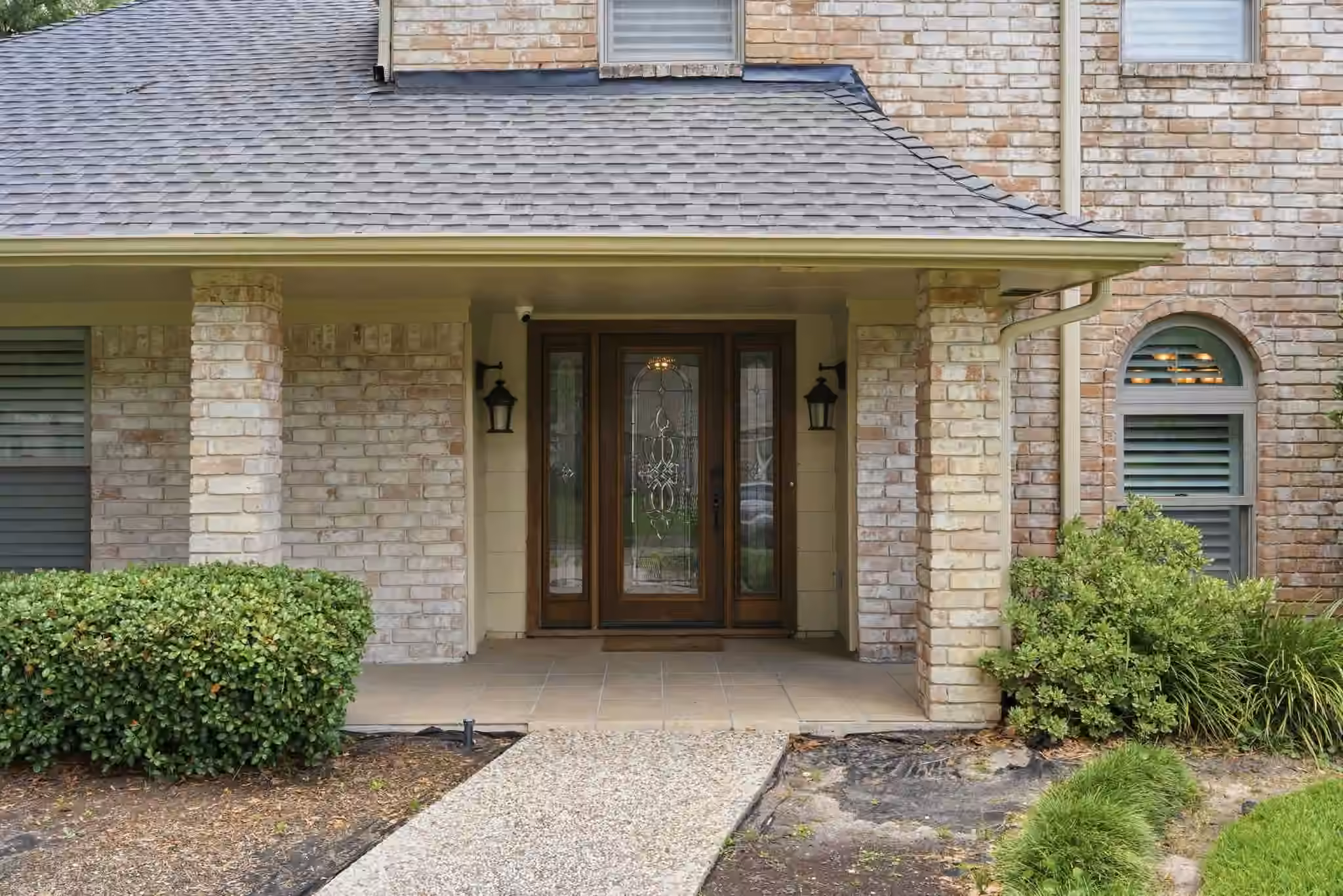 Photo 4 of 5306 Dana Leigh Drive, Houston, TX