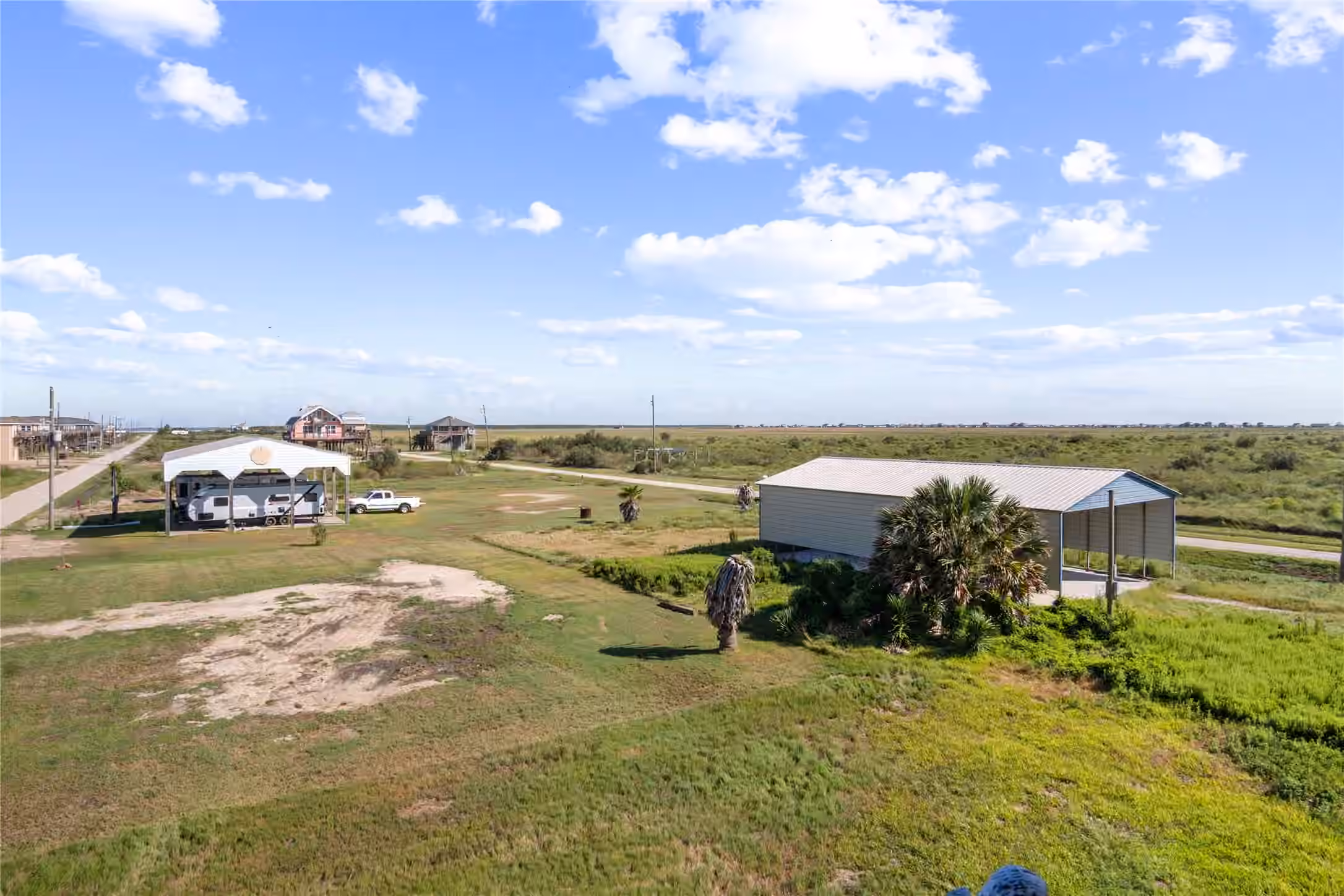 Photo 5 of 1044 Waco Road, Gilchrist, TX