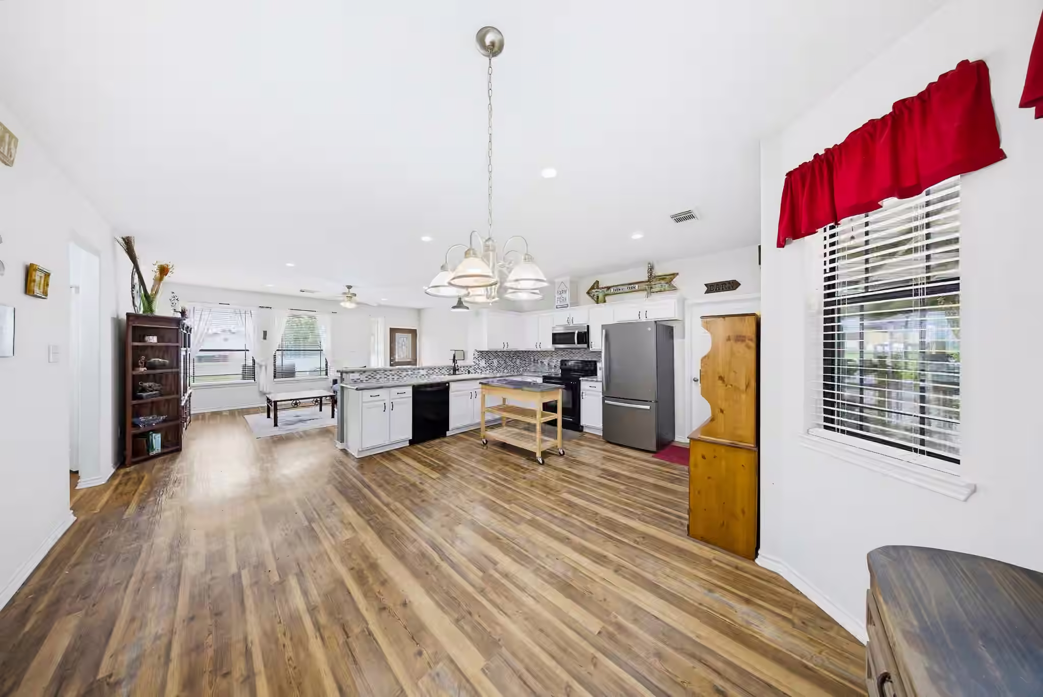 Photo 6 of 24920 Powers Court, Montgomery, TX