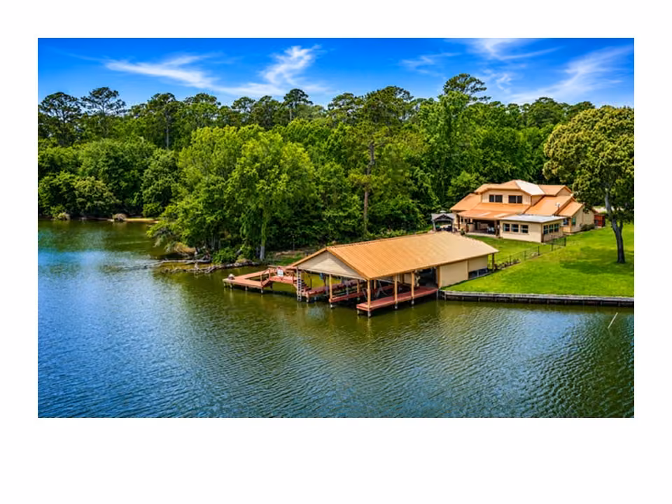 Photo of 56 Magnolia Drive, Huntsville, TX 77340