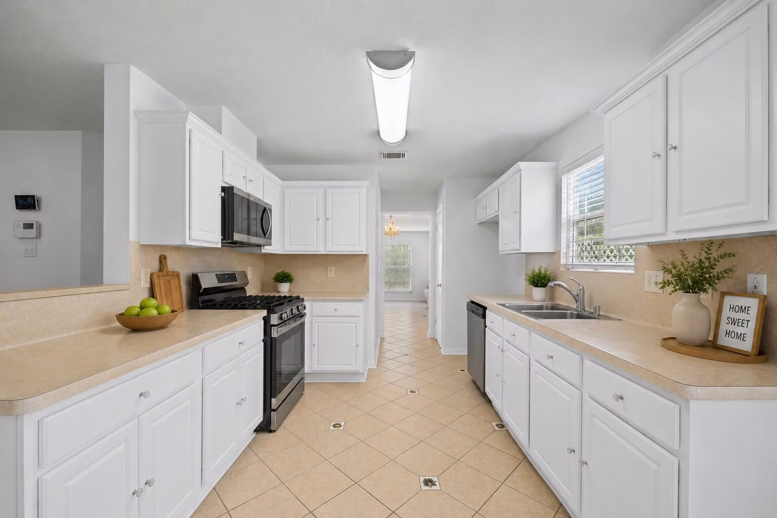 Photo 7 of 9742 Kingsville Park Drive, Houston, TX