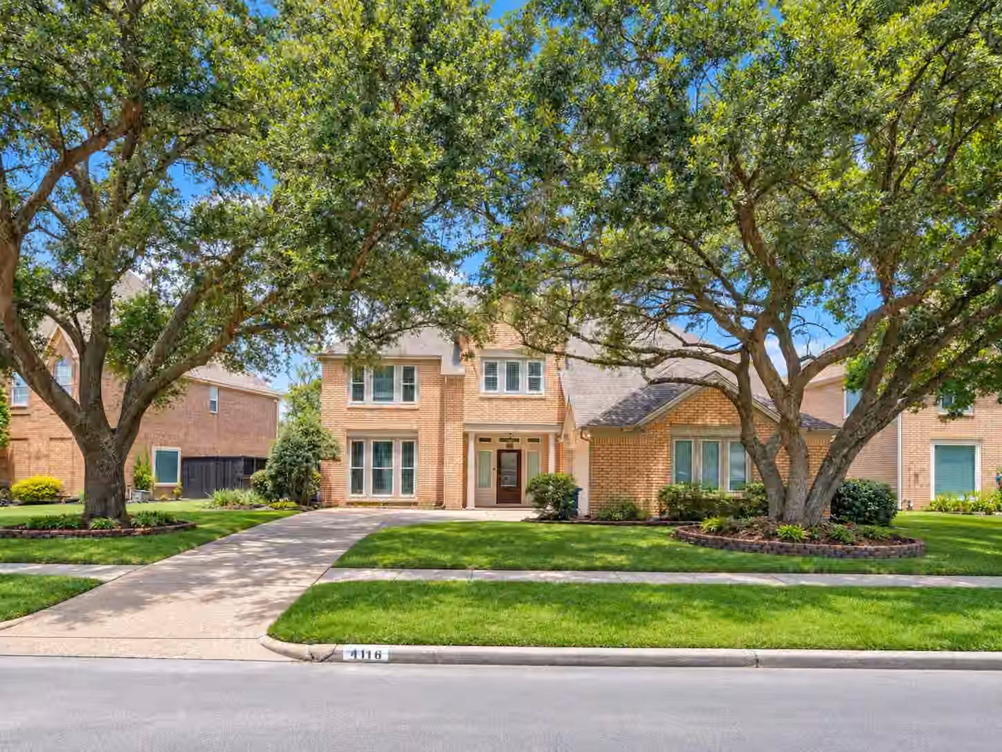 Photo 2 of 4118 Pebble Beach Drive, League City, TX
