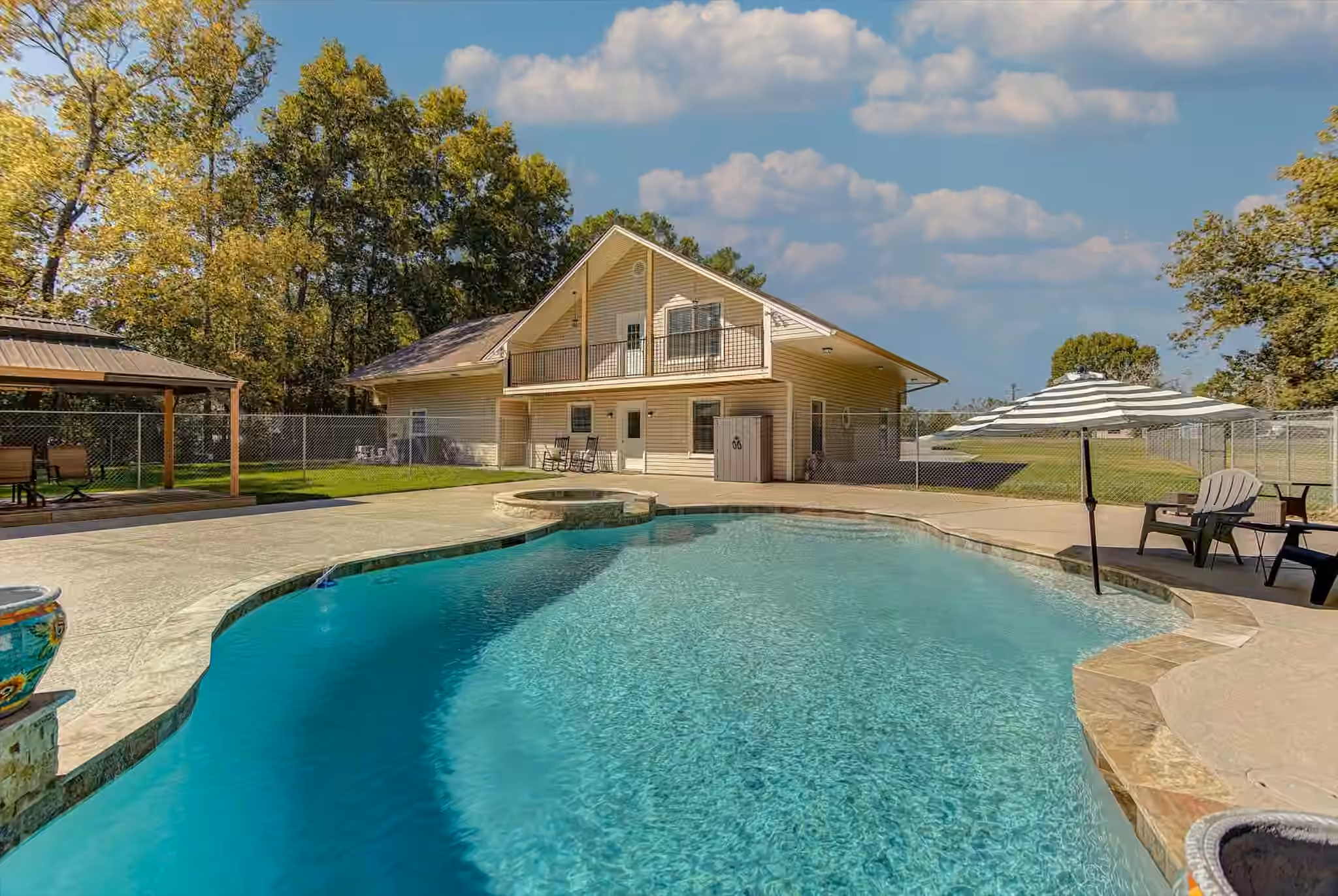 Photo 5 of 14750 Highway 146 N, Liberty, TX