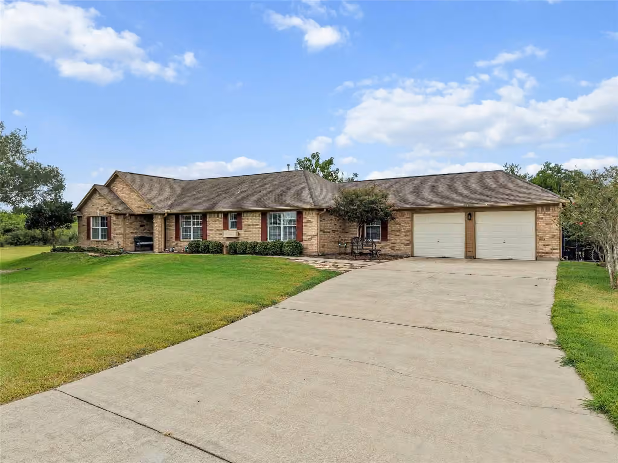 Photo 2 of 261 26th Street, San Leon, TX