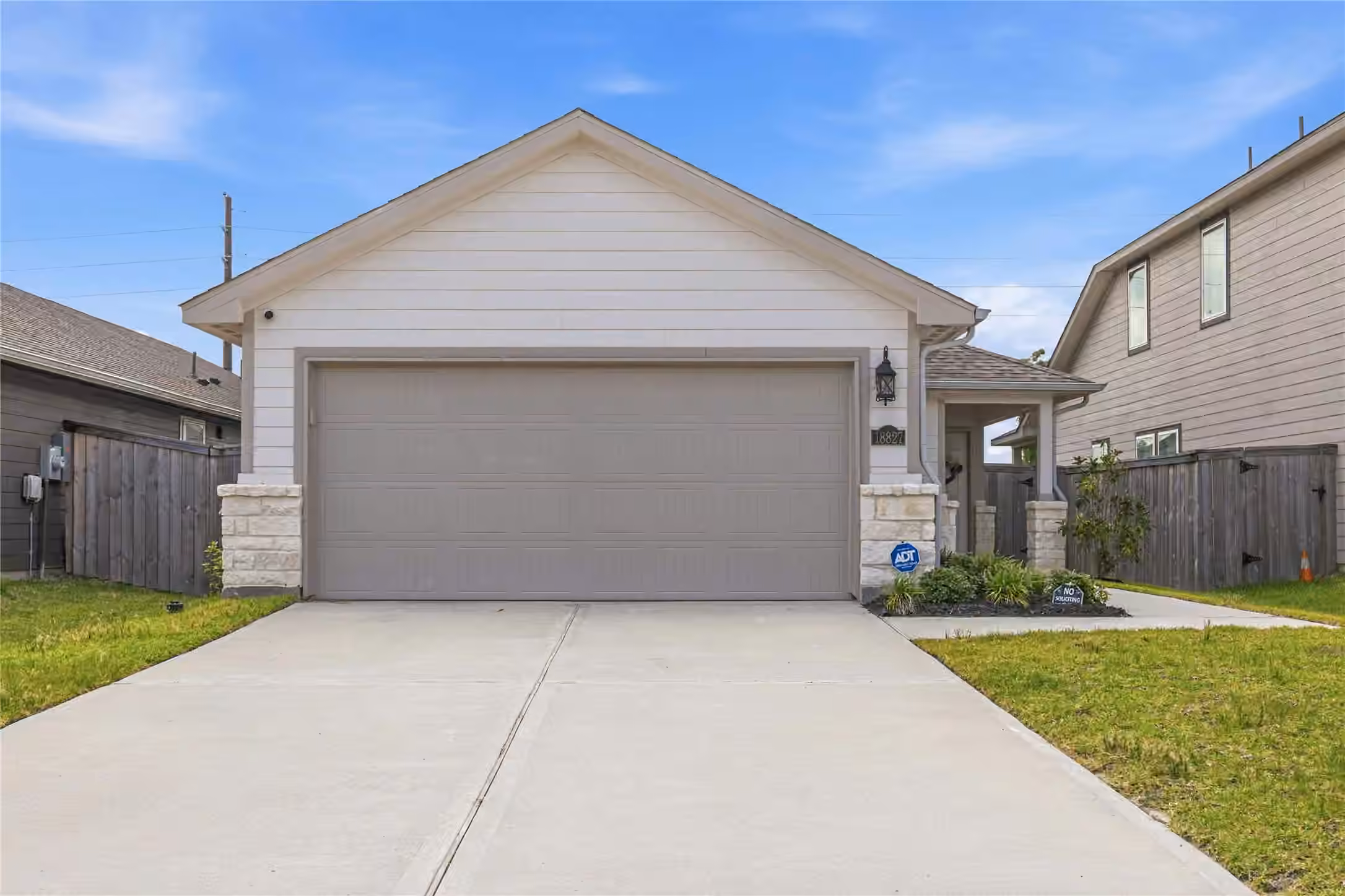 Photo 2 of 18827 Chisholm Meadow Drive, Crosby, TX