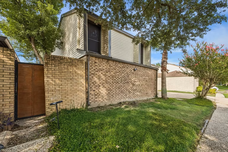 Photo 2 of 16607 Sunlight Way, Houston, TX