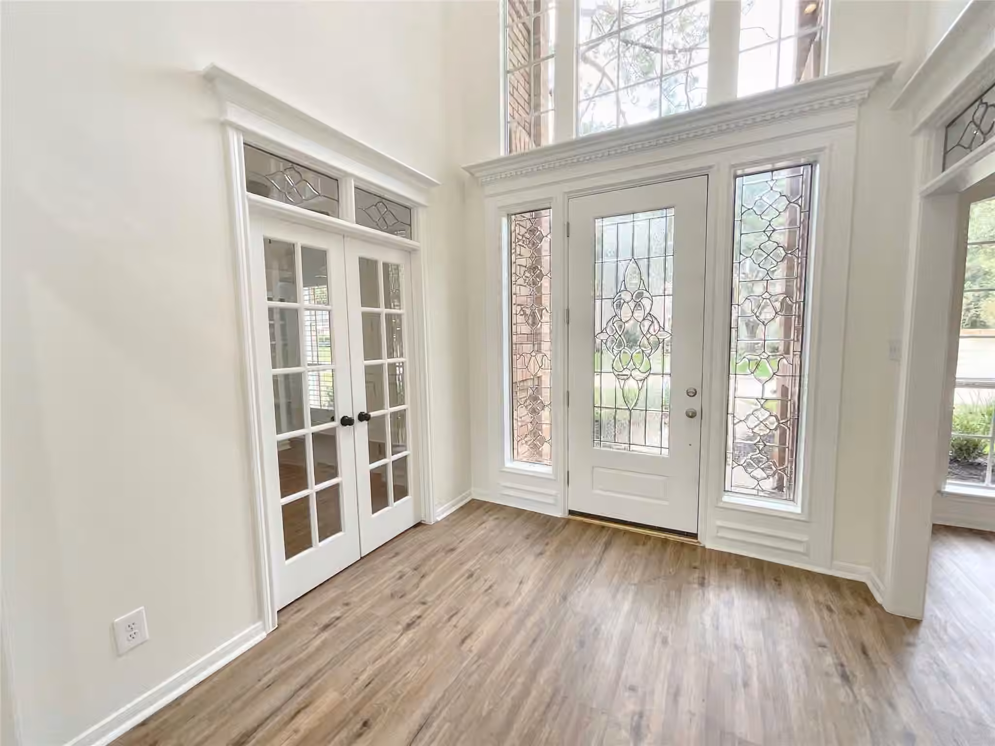 Photo 5 of 1810 Seven Maples Drive, Houston, TX