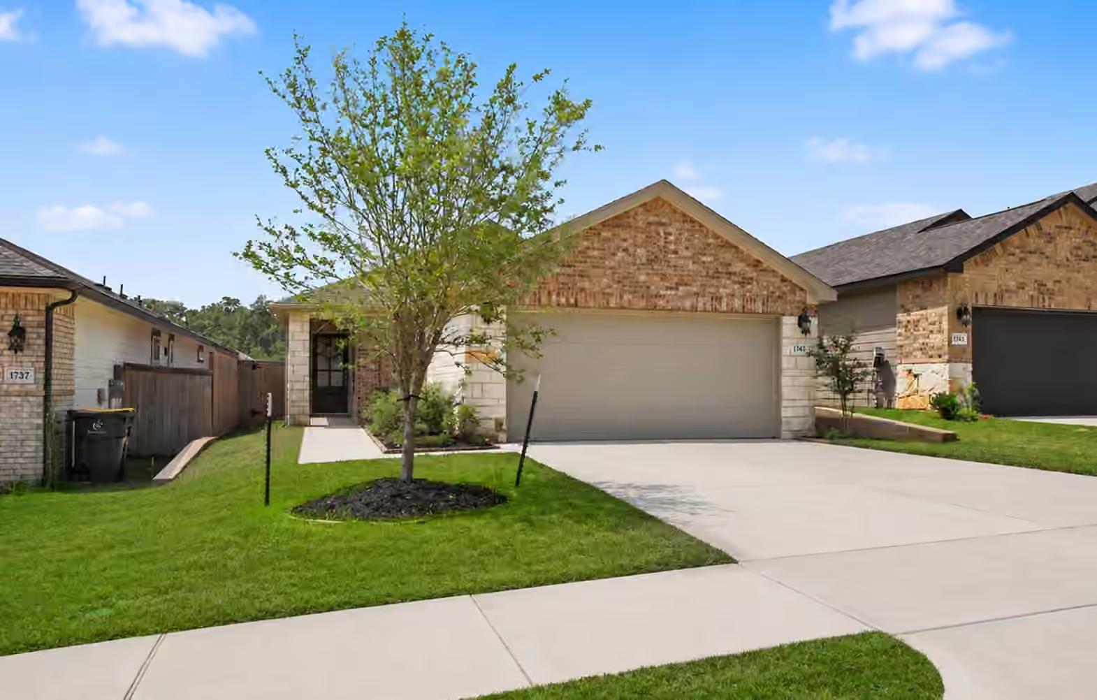 Photo 3 of 1741 Cayden Oak Lane, Conroe, TX