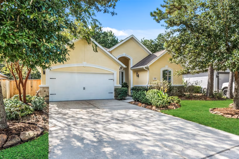 Photo 2 of 138 N Claret Cup Lane, Montgomery, TX