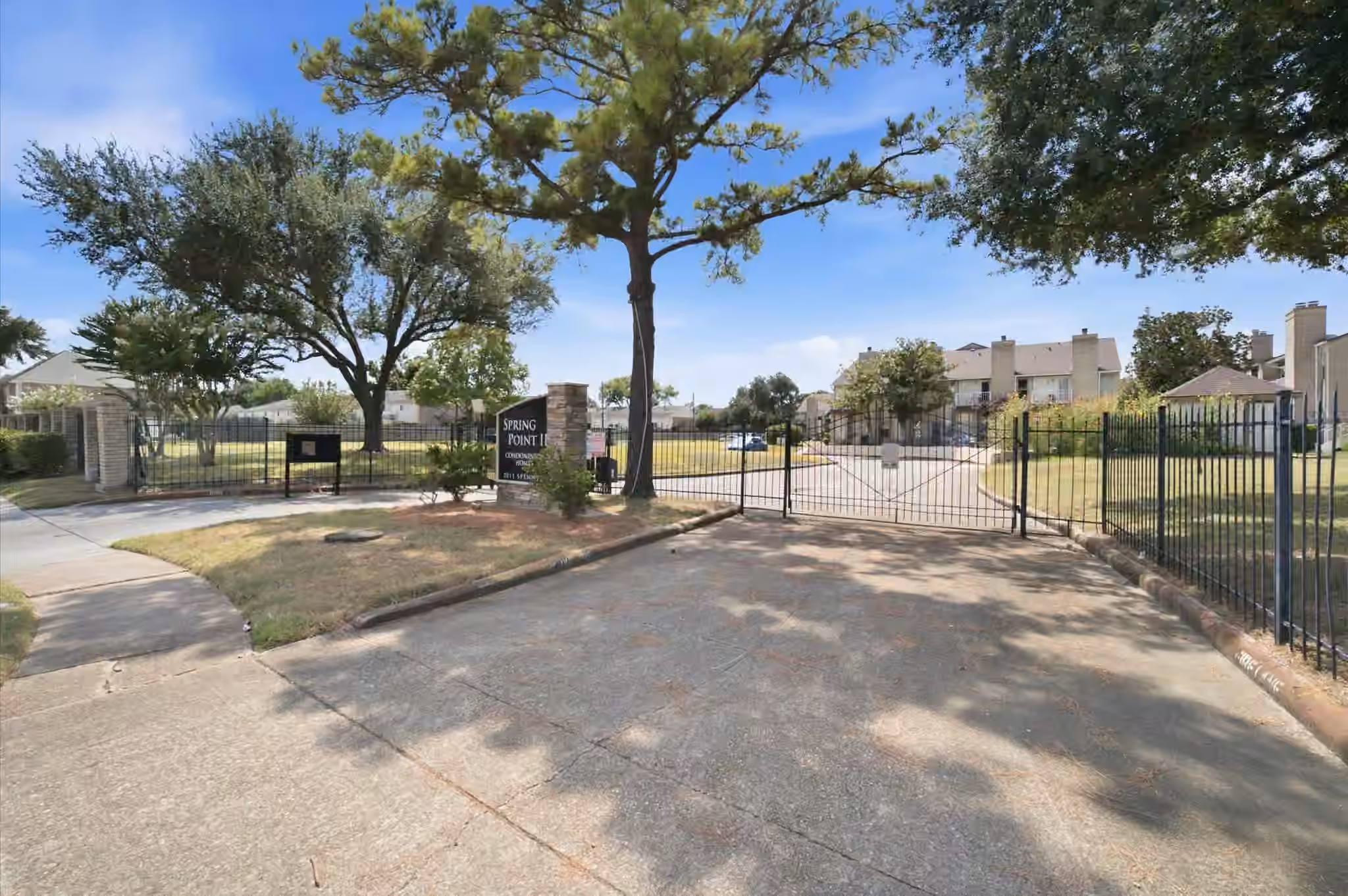 Photo 3 of 2011 Spenwick Drive 717, Houston, TX