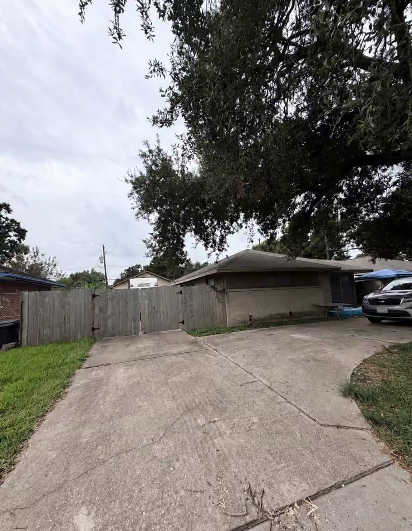 Photo 5 of 7914 Bellfort Street, Houston, TX