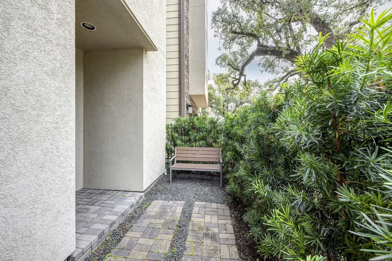 Photo 2 of 2717 Mason Street, Houston, TX