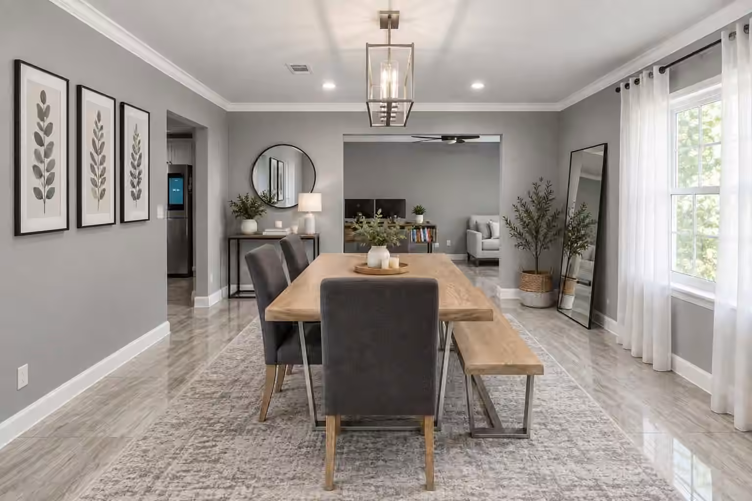 Photo 5 of 8426 Braes Boulevard, Houston, TX