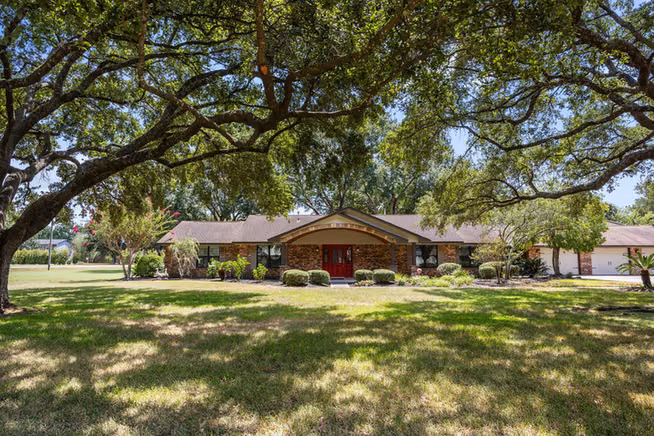 Photo of 17103 Cypress Glade Drive, Cypress, TX