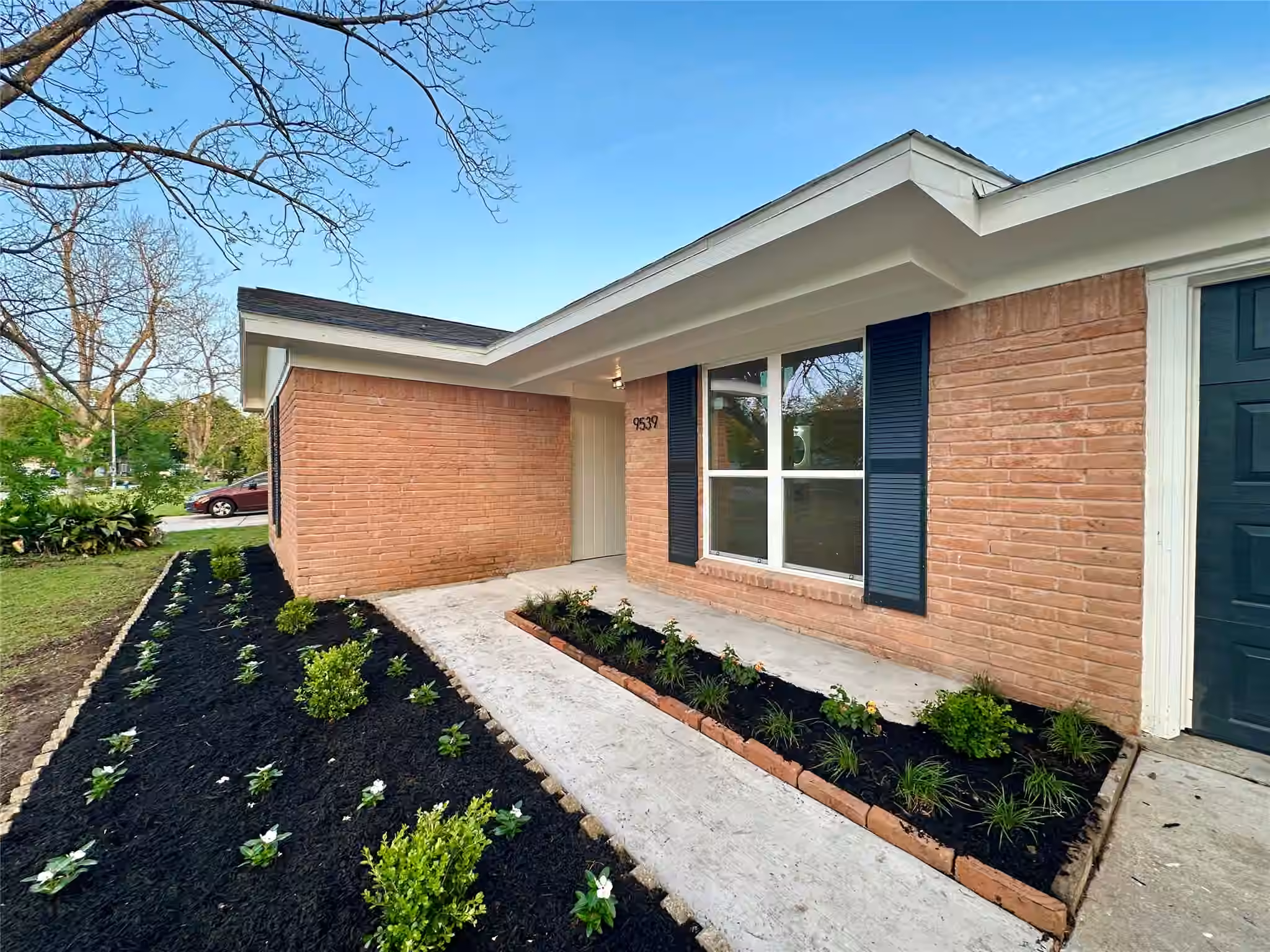 Photo 7 of 9539 Beverlyhill Street, Houston, TX